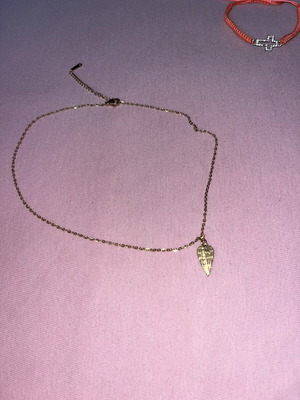 Gold necklace mataki used
