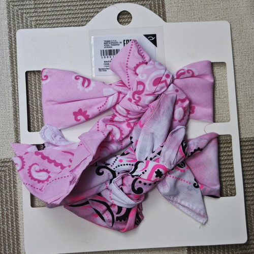 Terranova bandanas set of 2 new, pink and white