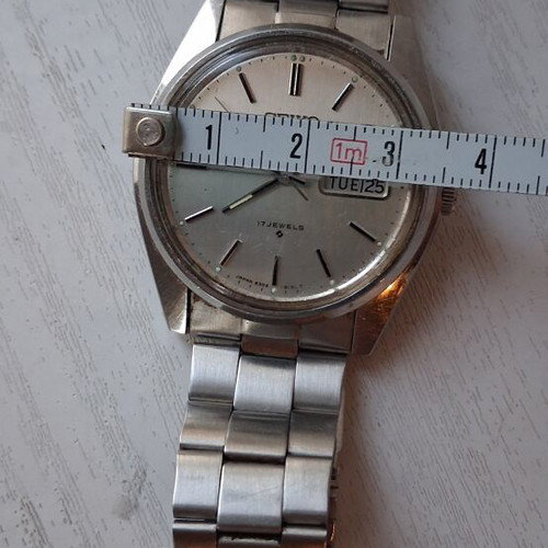 Seiko automatic wristwatch with original domed crystal, grey silver