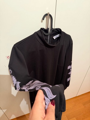 Billy Sabbado dress black like new, size M