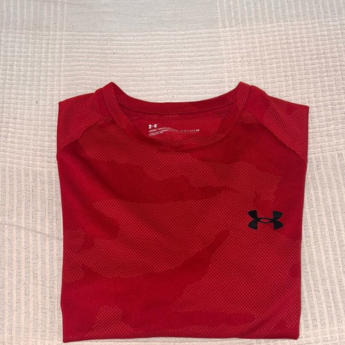 Under Armor Dry Fit Shirt Medium like new