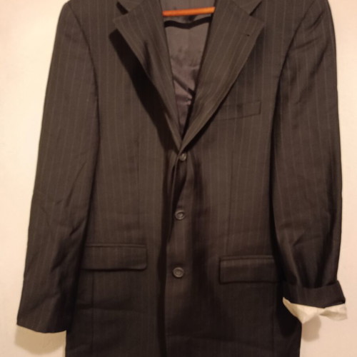 Glow Collection men's suit like new, 100% wool, size 48, dark charcoal