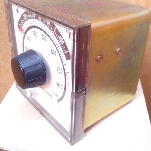 Industrial fire controller-thermometer JUMO 20-900°C new with sensor