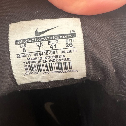 Nike men's sneaker like new, size 41, black bootie