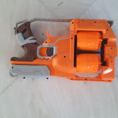 Plastic Toy Guns with Foam Darts and Accessories like new