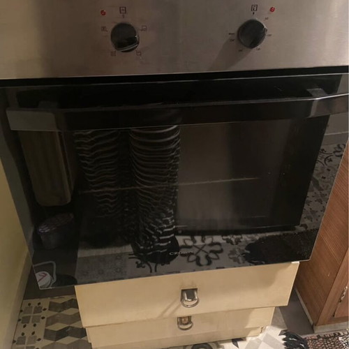 Crown Built-in Oven like new with multiple cooking functions