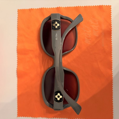 Sunglasses used, very good condition
