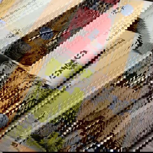 Μουλινέ σε πολλά χρώματα καινούργιο