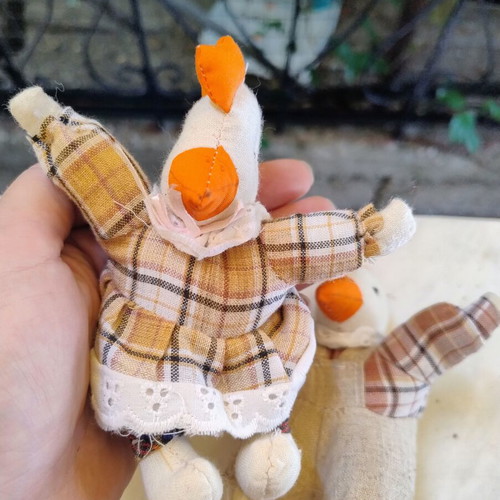 Set of 2 plush toys