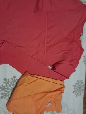 Blouses like new, pack of 2, pink and orange, one size