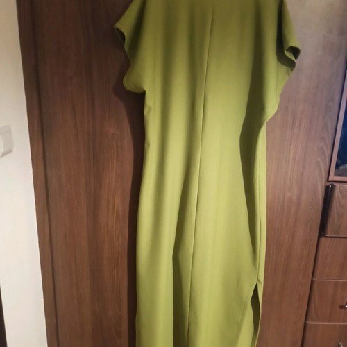 Caftan dress new, green with belt and side slits