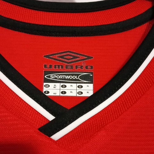 Manchester United Home Jersey 2000-2002 Umbro Vodafone like new