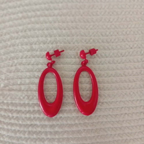 Oval earrings red, like new
