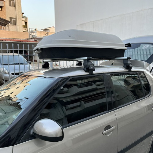 Menabo roof bars and roof box set