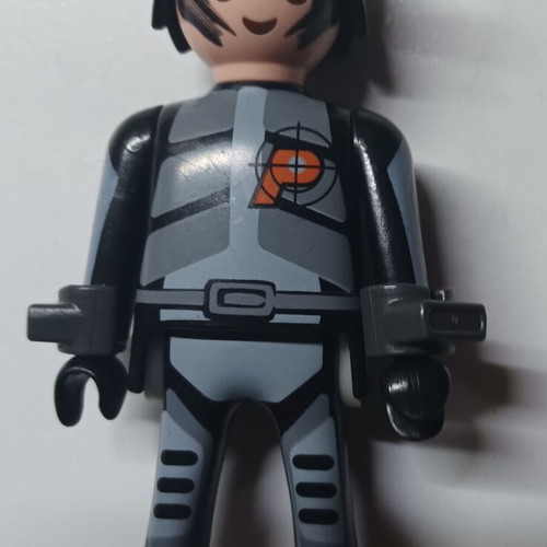 Playmobil 2 agents used