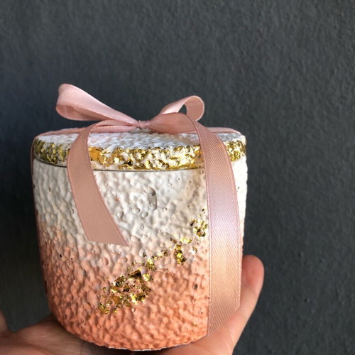 Bomboniere handmade ceramic jar with lid and pink ombré shades