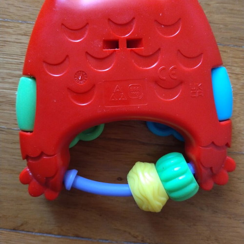 Early Learning Centre Peekaboo Owl sensory toy like new, rattle
