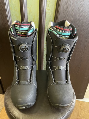 Flow Hyku Coiler Boa Snowboard Boots New Size 40 Flex-3