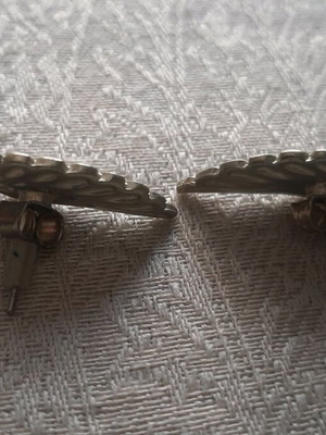 Feather earrings new