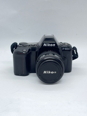 Nikon F-601M 35mm φιλμ SLR φωτογραφική μηχανή με Nikon AF Nikkor 35-80mm φακό μεταχειρισμένη