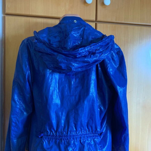 Αδιάβροχο μπουφάν Armani Jeans σαν καινούργιο, μπλε, με κρυμμένη κουκούλα