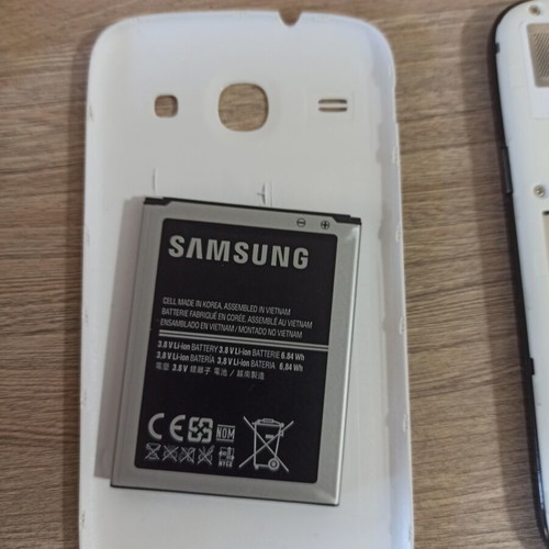 Samsung GT-I8260 Android phone used with battery issue, white, 16GB