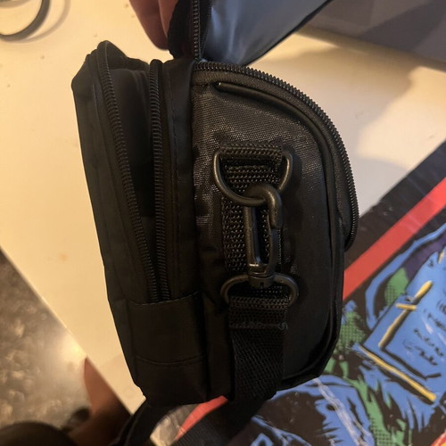 Sony camera case used with removable shoulder strap