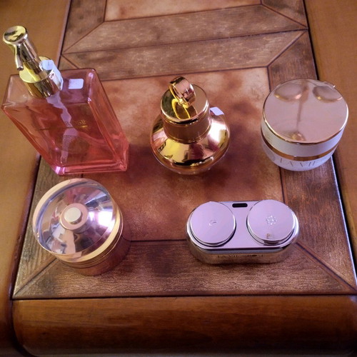 La vie en rose empty packaging used