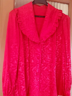 Women's red silk jersey shirt like new, size L