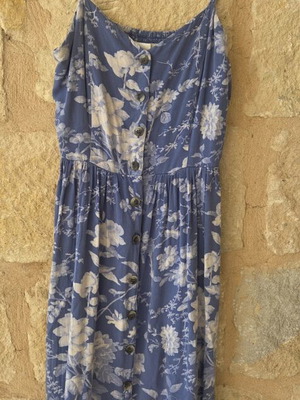 H&M Φόρεμα καλοκαιρινό midi με λουλούδια και λεπτές τιράντες, σαν καινούργιο, μπλε και λευκό