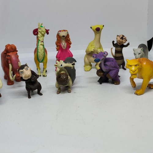 Ice Age collectible figures set of 11, like new