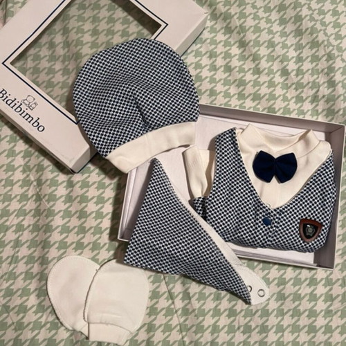 Baby clothing set 6-9 months new