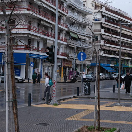 Επιχείρηση ξηρών καρπών και καφέδων Ηλιοτρόπιο με 40 χρόνια λειτουργίας