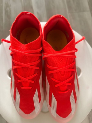 Футболи обувки Adidas размер 36, като нови, оранжеви