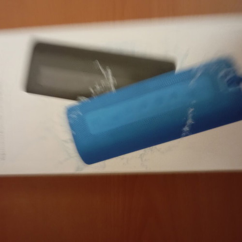 Mi Bluetooth speaker 16 watt like new