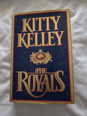 The Royals από Kitty Kelley σκληρόδετο σαν καινούριο με εξώφυλλο
