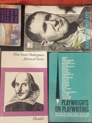 Βιβλία vintage θεάτρου και δραματουργίας μεταχειρισμένα, πακέτο