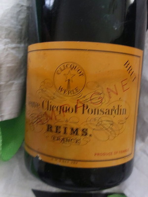Σαμπάνια Veuve Clicqout Ponsardinin