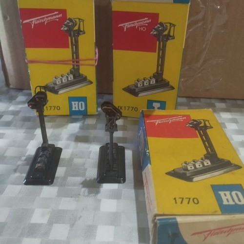 HO Scale Signals and Couplers used, set of 12 from various brands