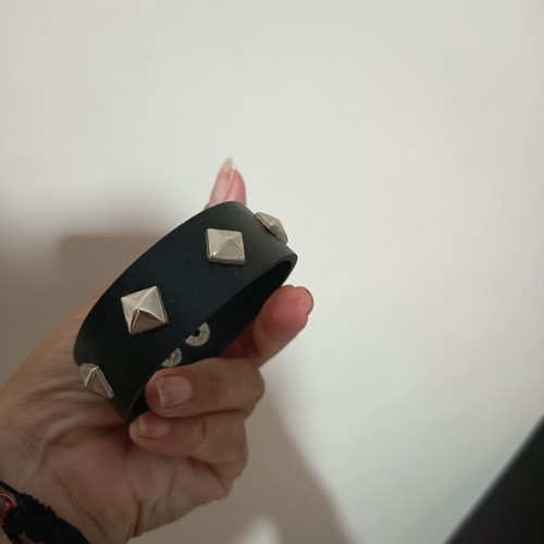 Bracelet like new, black