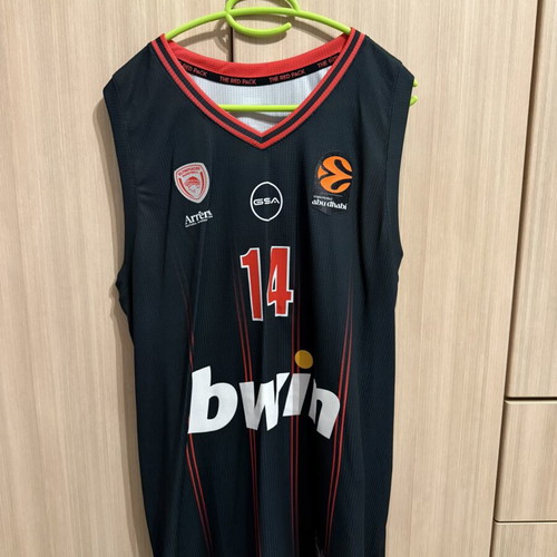 Vezenkov Jersey Large new authentic 2025/26 season