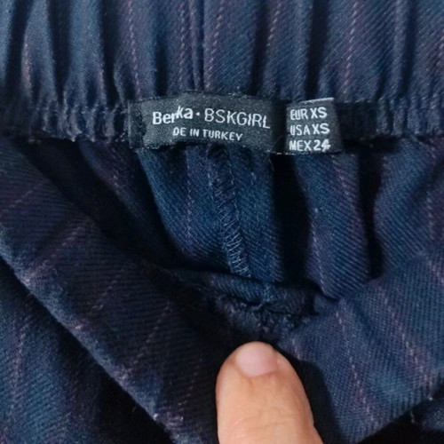 Bershka pants with stripe size xs like new, blue
