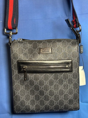 Gucci τσάντα ώμου αχρησιμοποίητη μαύρη