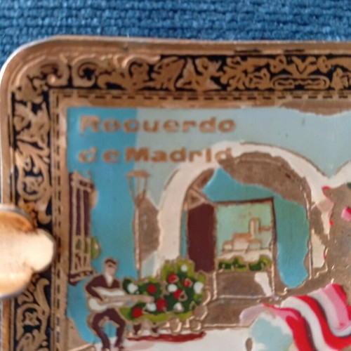 Vintage metal souvenir ashtray from Madrid used