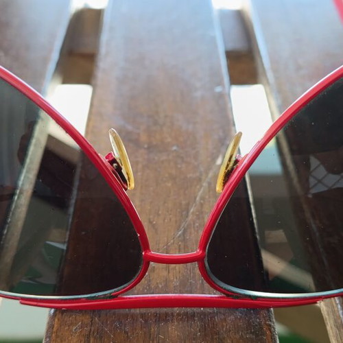 Marc Jacobs sunglasses, red frame, black lenses, UV protection