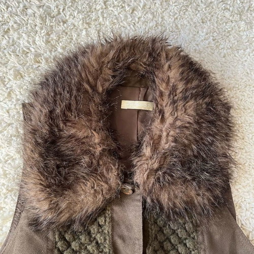Fur brown vest used