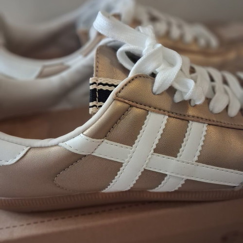 Corina sneakers new, gold with beige, size 39