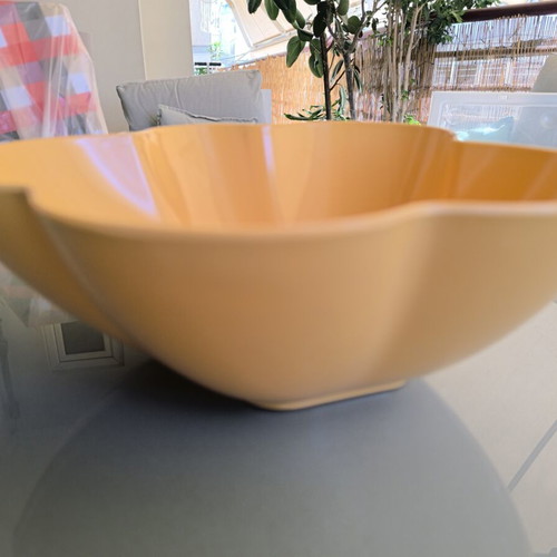 Pop Plastic Bowl Flower Shape orange, like new