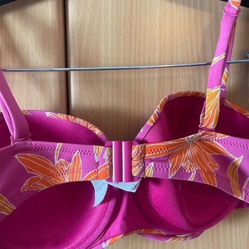 Swimwear tops used, 2 pieces, 80C, Women’s Secret and H&M