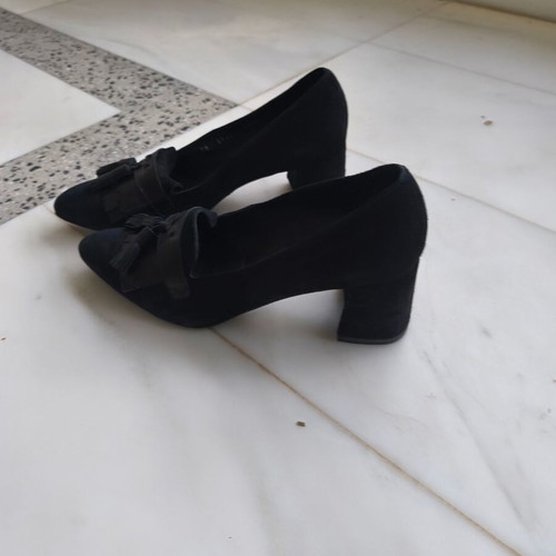 Gino Rossi black suede women's pumps like new size 38.5